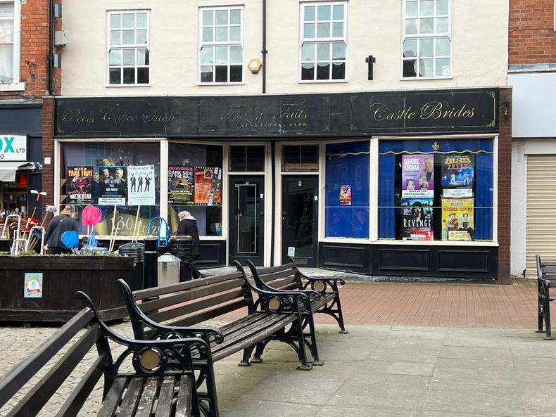 peel-cafe(897699)