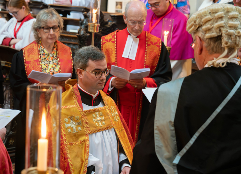 LichTam-Cathedral-Canon-Precentor.jpg
