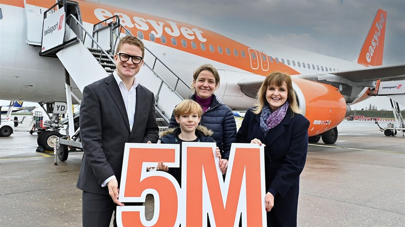 easyjet brums on seats.jpg