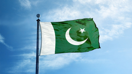 pakistan-flag-mast.jpg